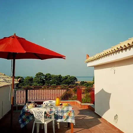 Beach Villa Tholon